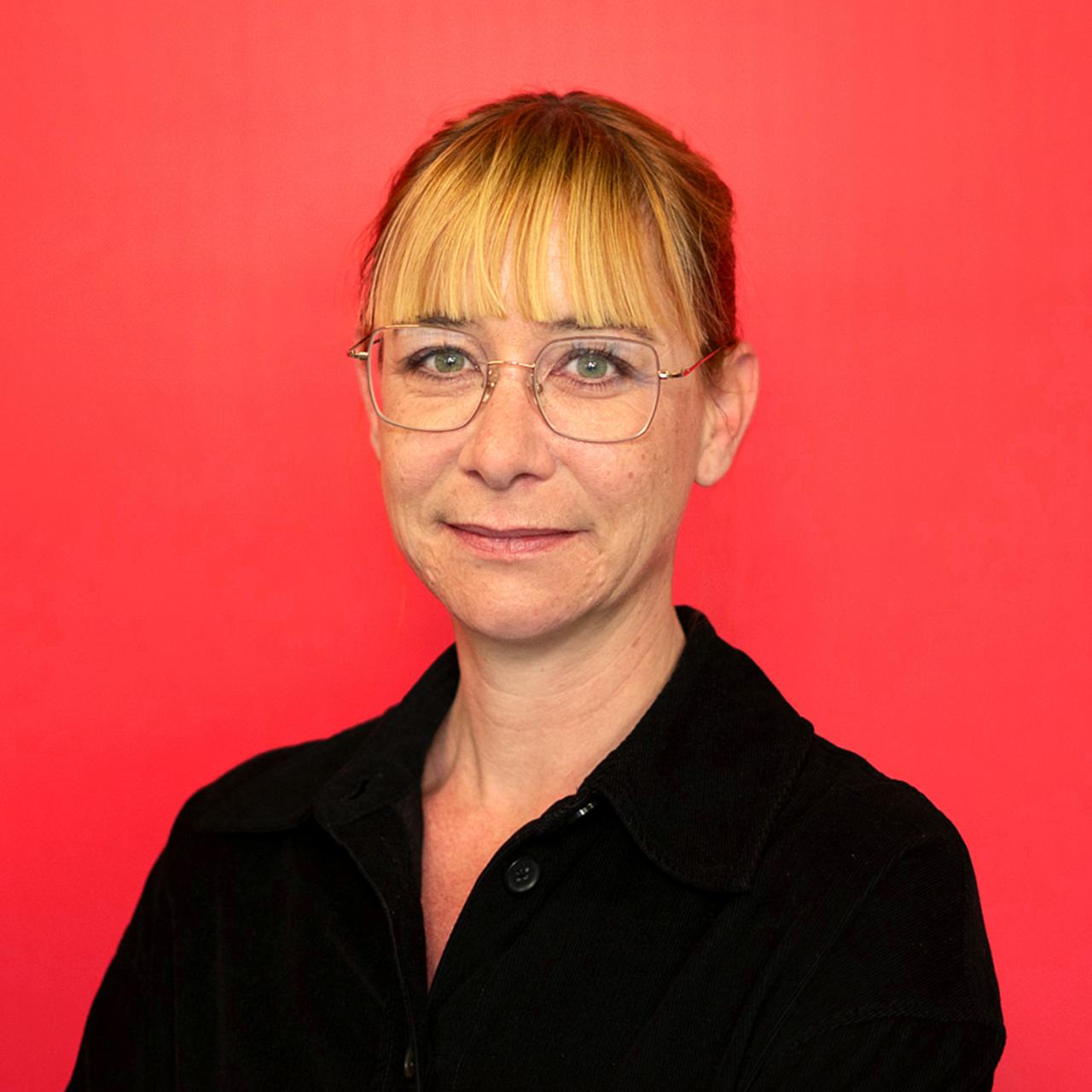 Karin Knapp